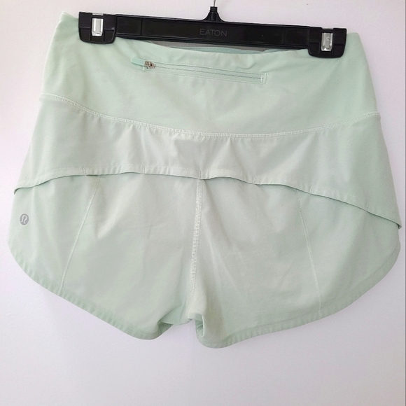 EUC Lululemon Speed Short in Sea Mist Sz 6 - Picture 4 of 10
